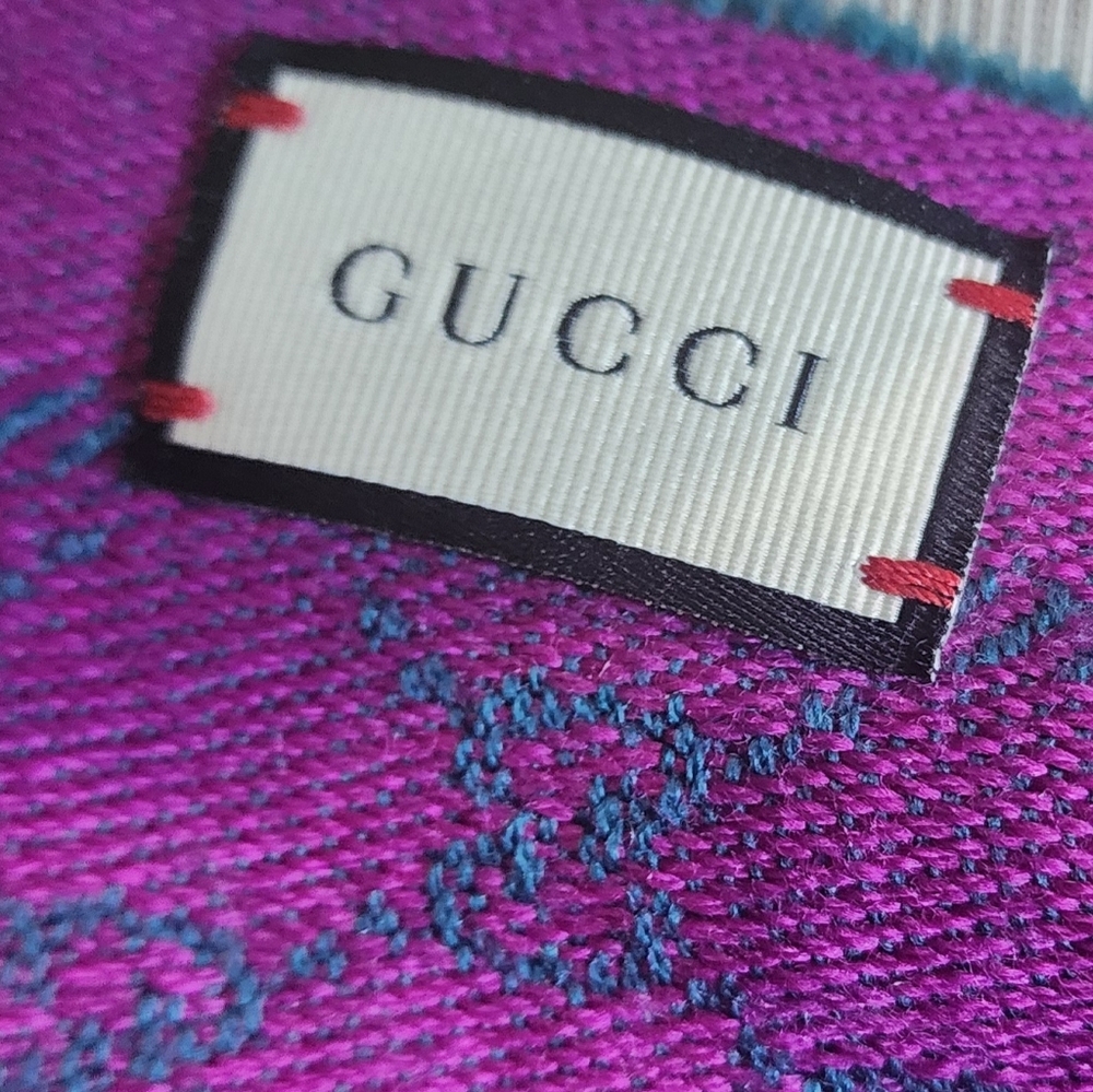 EUC Gucci Reversible Winter Shawl - Picture 4 of 4